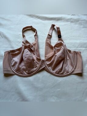 NWT Voglio cream bra size 42D